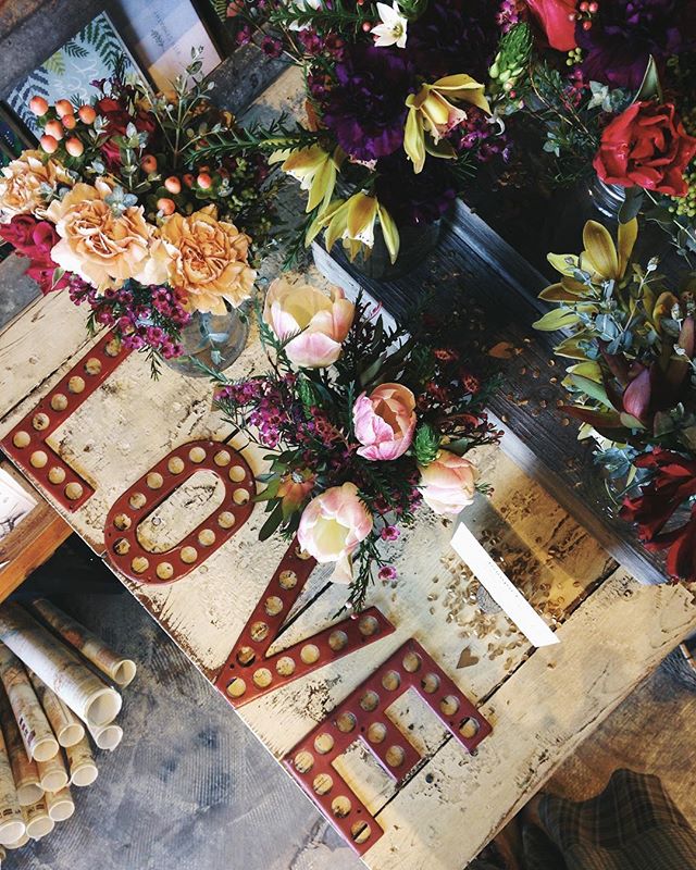 We have bouquets galore for $12 and $20 for your sweetie and/or Galentine! All proceeds go to @aclu_nationwide. Come in today 11-5 ️