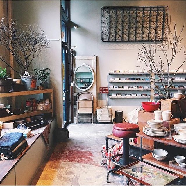 Happy Monday! Morning light is streaming into the shop and we're here from 11-6! Stop by and check out all our new arrivals today! ⠀
⠀
: @heather.dawn.smith