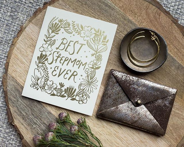 A shout out to all the amazing Stepmoms out there!  Make her Mother's Day special too with one of these sweet @helloluckycards.