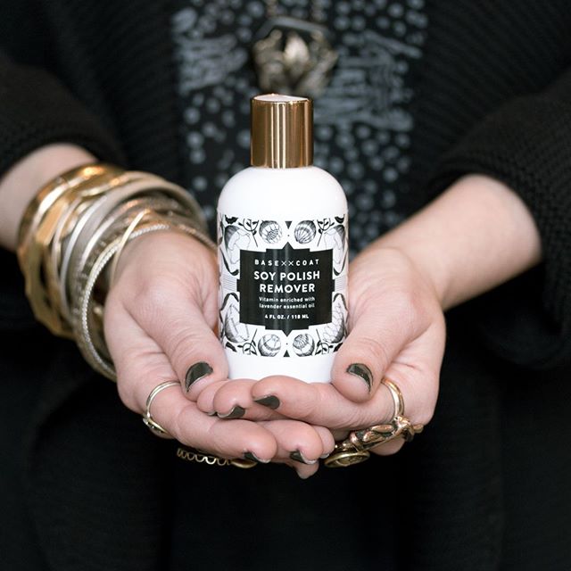 This new, all-natural lavender soy nail polish remover from @basecoatnailsalon is AMAZING!! It is designed to effectively remove all-natural nail polishes, naturally!  It does not contain acetone or harsh acetates which damage the nail and cuticles and dry out your skin. Ingredients include Vitamins A, C, and E and lavender essential oil, all of which promote healthy, moisturized nails.