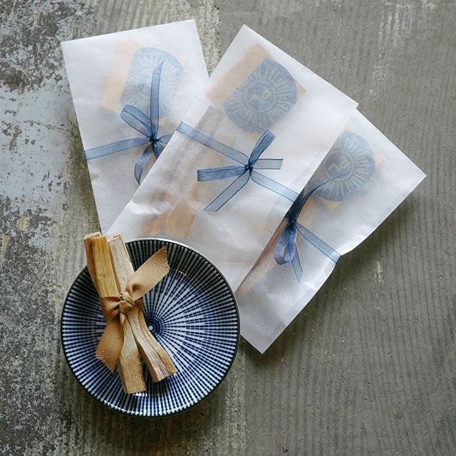 GIVEAWAY Palo Santo wood- ENDED  Will announce winners shortly!
•
•
•
Follow us and tag two friends.  We're giving away 15 Palo Santo/match bundles.  If your friends follow us too you'll get another entry for each one!  Tag away! (Local pick-up only for this giveaway.) This South American fragrant cleansing wood has many benefits including relieving headaches, inspiring creative thinking, and is a natural bug repellent.

To use, light the tip until red hot, then blow out and sit in a fire-safe dish. Alternately, you can walk it around the space to extend the scent. It will smolder for 15-45 seconds and last for many uses.
.
.
.
.