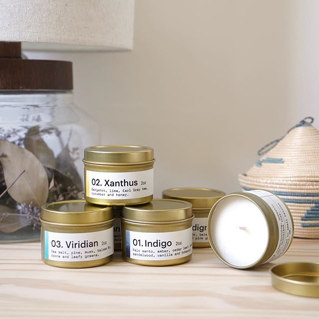 GIVEAWAY Porch Light candle tin - ⠀
Follow us, tag a friend or two and tell us what your all-time favorite candle scent is.  15 winners will receive a free travel candle.  If your tagged friends follow us they will get a candle too! (Local pick-up only for this giveaway.)⠀
⠀
Scent- VERDIGRIS - Fresh greens, fir, balsam, cedarwood, amber, moss and pink grapefruit.⠀
.⠀
.⠀
.⠀
.⠀
 ⠀