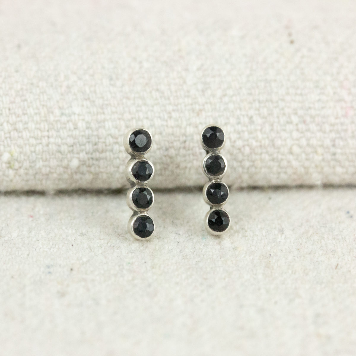 4-stone-studs-black-onyx